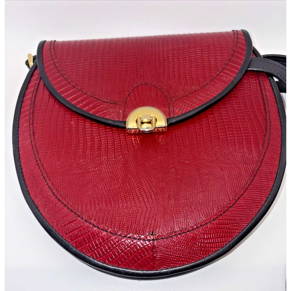 Red Lizard Embossed MCM Leather Crossbody Saddle Bag Purse w Gusset